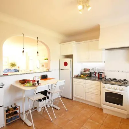 Bright And - Da * Praia Da Luz